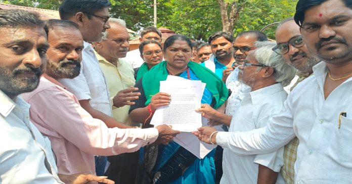 Request to the Minister to establish a 30-bed hospital.