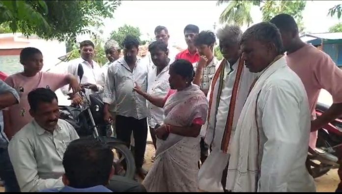 List of beneficiaries of Indiramma Indla for sand