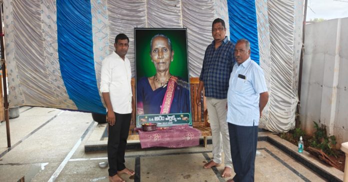 CPI(M) leaders visit Medaram Trust Board Chairman..