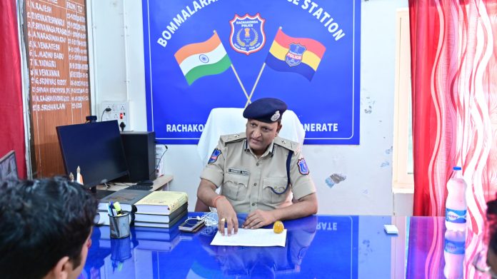 Commissioner inspects Bommala Ramaram Police Station..