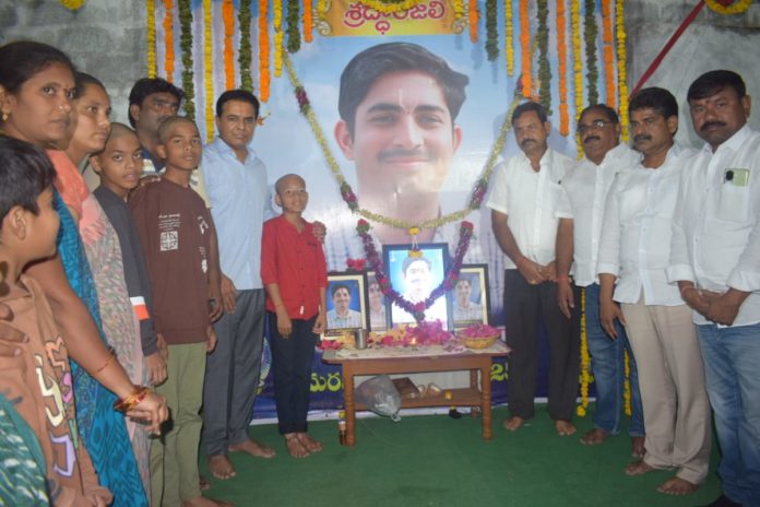 Dont be discouraged.. I will support you: KTR