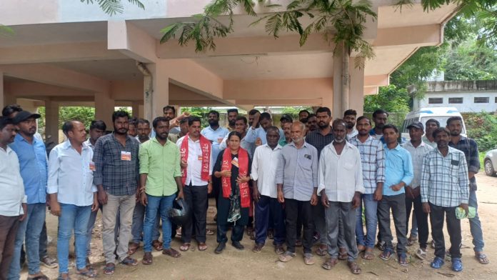 Pay the outstanding wages of lift irrigation workers immediately