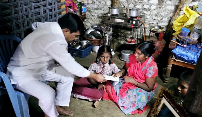 MLA provides financial assistance to activists family