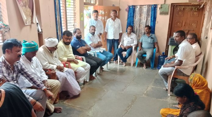 Mallikarjun Reddy visits farmers family
