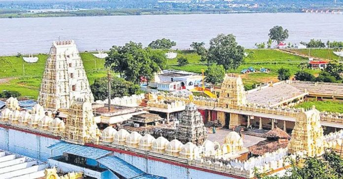 Attack on Bhadrachalam temple EO