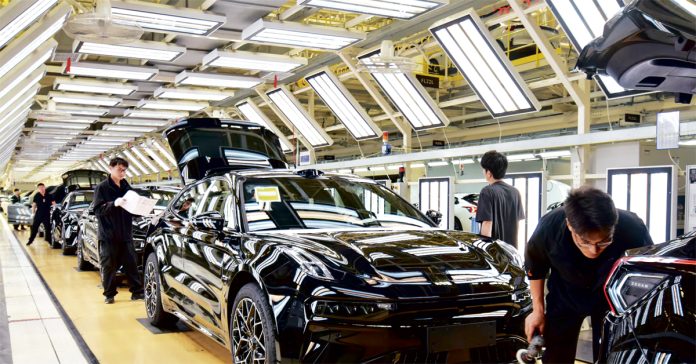 Raging Chinese auto makers