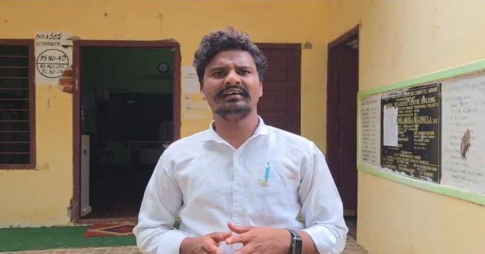 Mandal officer ignoring Right to Information Act