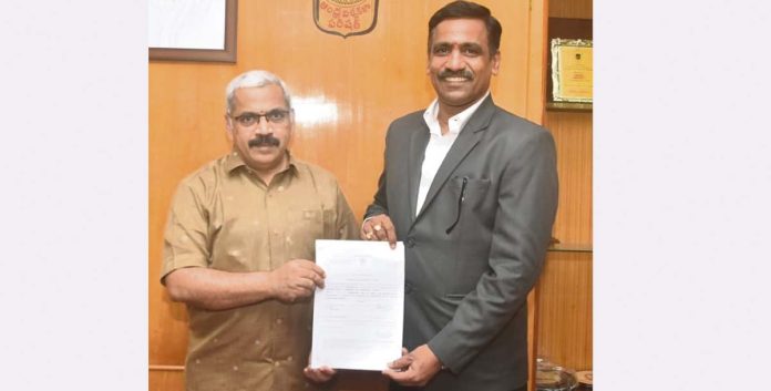Malladi Srikanth of Dr. Reddy's receives doctorate