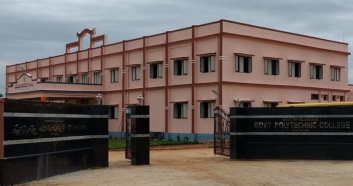Applications for admission to polytechnic colleges
