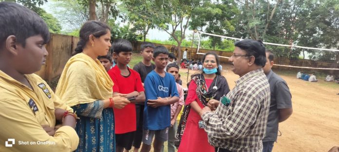 Deputy DMHO inspects health camps