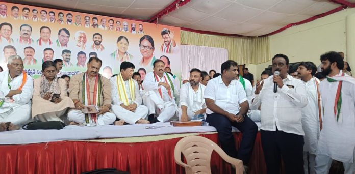 Giri Reddy Mahender Reddy at the joint district workers meeting