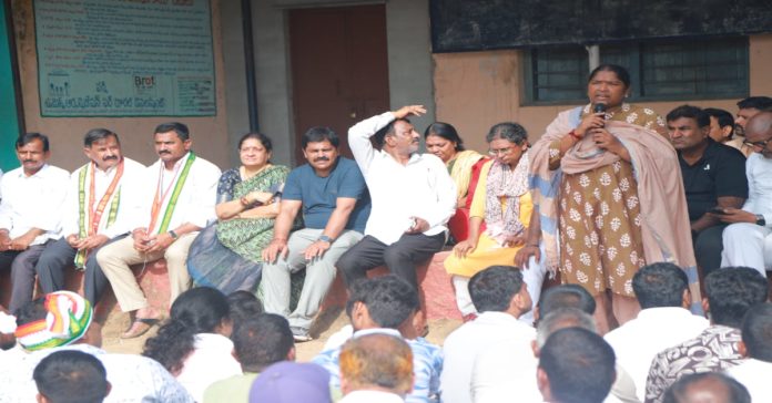 AICC in-charge and district in-charge minister participated in Prabhat rally in Aluru