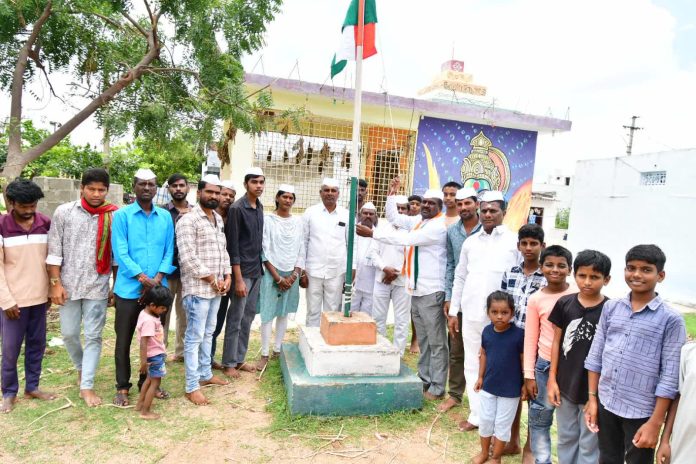 Congress party services should be taken to the people