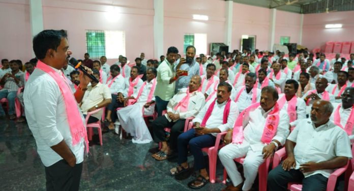 KCR completed Kaleshwaram and made Telangana green.