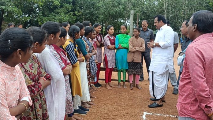 MLA conducts surprise inspection of government school