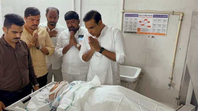 MP Chamala pays tribute to Suravaram Sudhakar Reddy