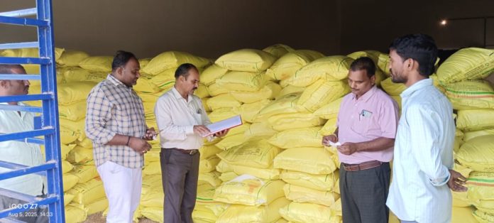 Monitoring without interruption in fertilizer supply