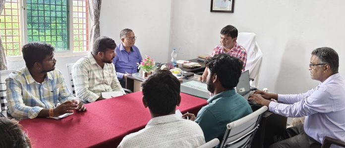 Notices should be served to all those who submitted applications: RDO