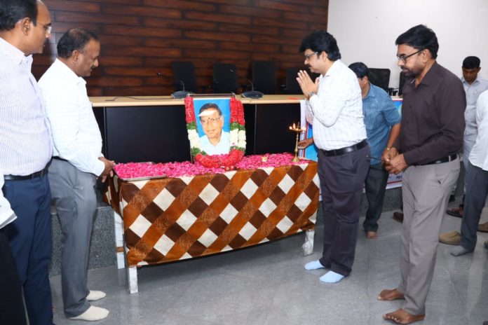 Professor Jayashankar is a great man who dedicated his life to the Telangana movement...