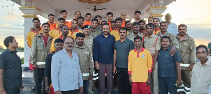 SDRF team to Pocharam..