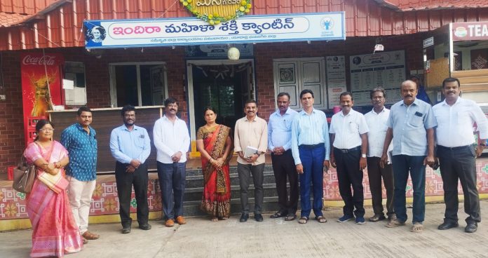 Self Director inspects Mahila Shakti Canteen