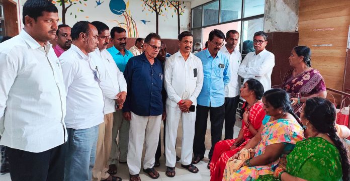 The family of the deceased should be given Rs. 2 crore as compensation.