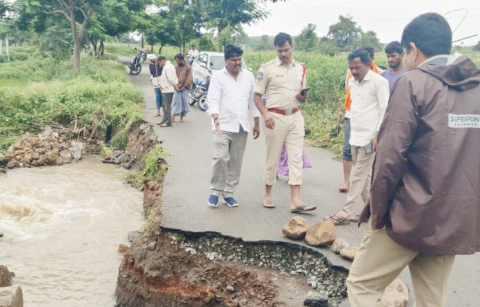 Traffic to and from Somarathanda, Ausula Kunta, closed