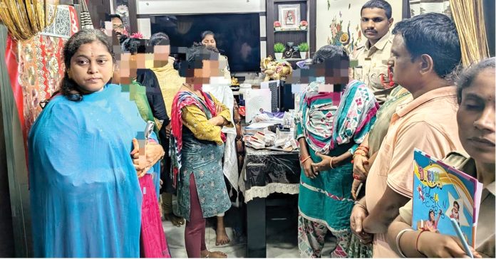 మరో అక్రమ సరోగసి రాకెట్‌ గుట్టు రట్టు