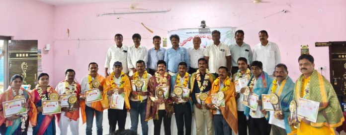 Best teachers honored in Aluru