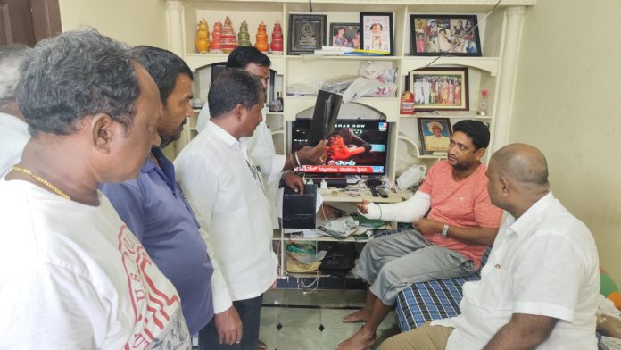 Counseling for many victim families