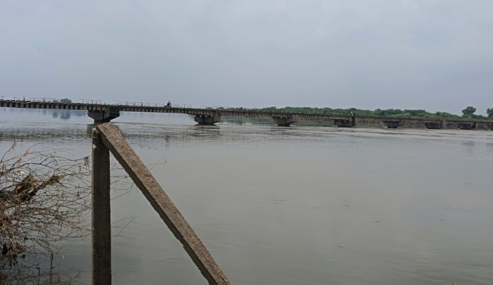 Flood levels have increased in Kandakurti Godavari