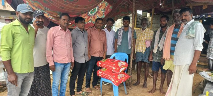 Help for the families of the deceased!