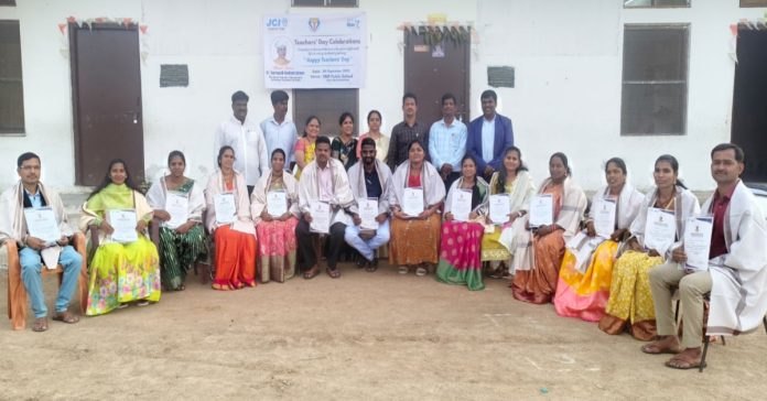 Teachers' Day organized by JCI Alumni Club and Vishwatejas