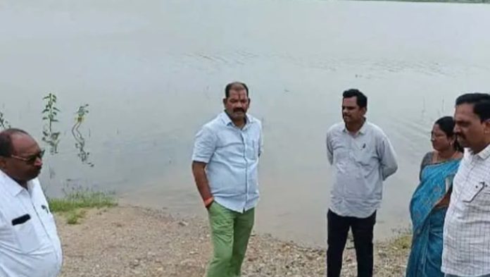 Inspection of Ganesh immersion arrangements