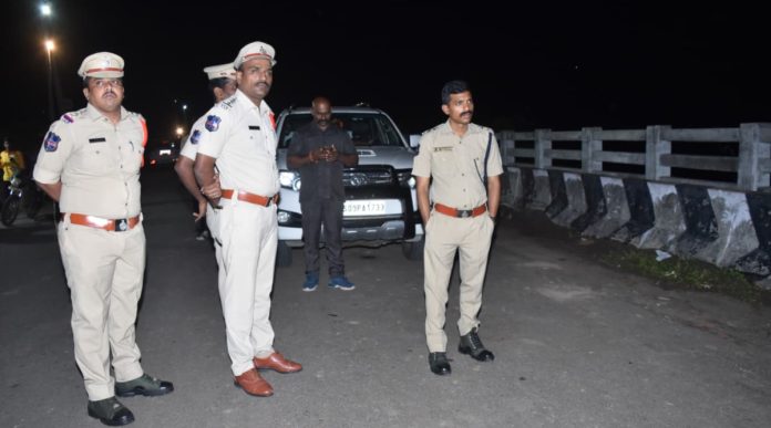 Police Commissioner inspects Ganesh immersion procession sites