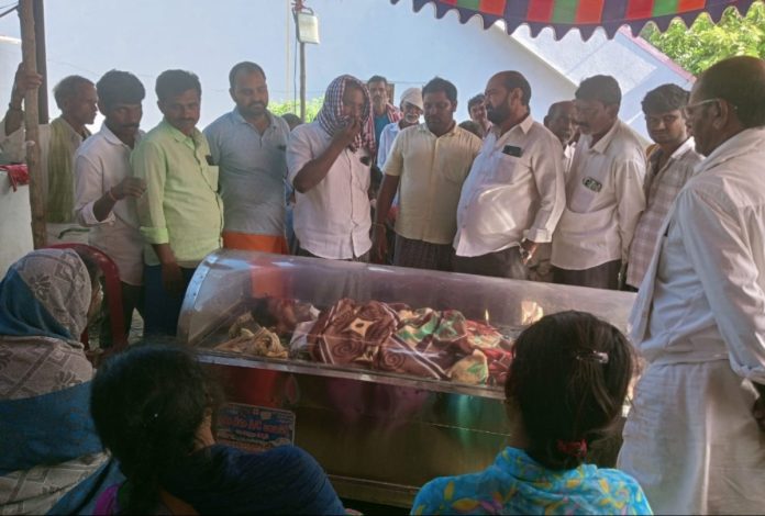 Suresh visits the victim's family