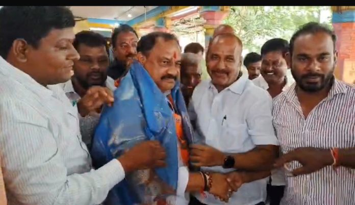 TPCC Chief Mahesh Kumar Goud receives a grand honour