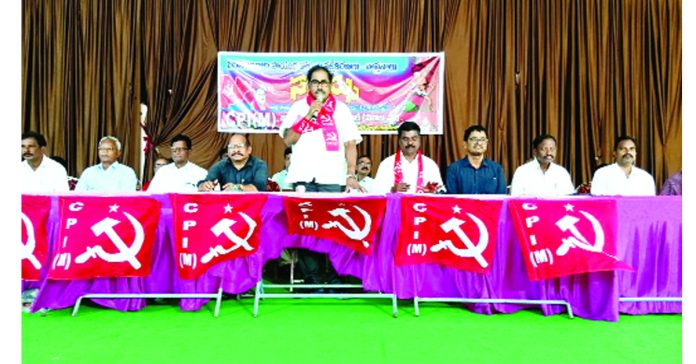 It was the communists who distributed 10 lakh acres of land to the poor.