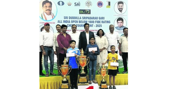 శ్రీపాదరావుచెస్‌ చాంప్‌ జోయెల్‌