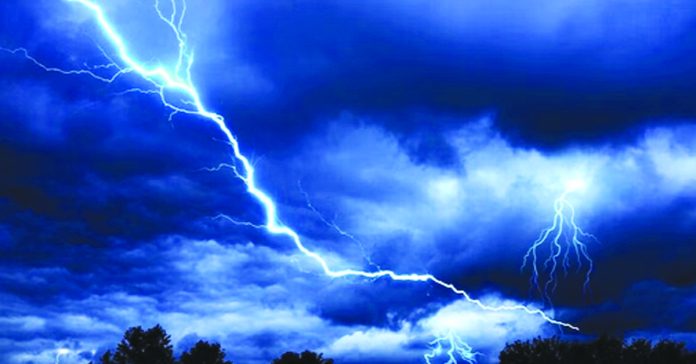 Seven people killed in lightning strikes