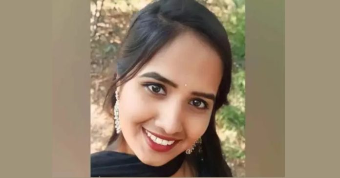 Love with a constable.. young woman commits suicide