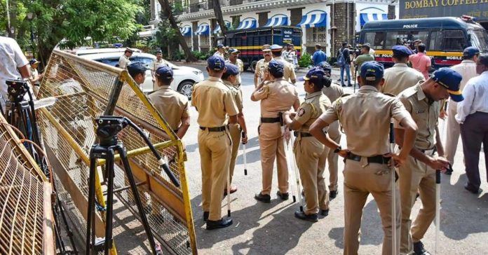 Bomb threat to Mumbai traffic control room