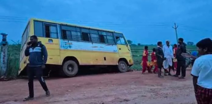 A major accident narrowly avoided by students A major accident narrowly avoided by students