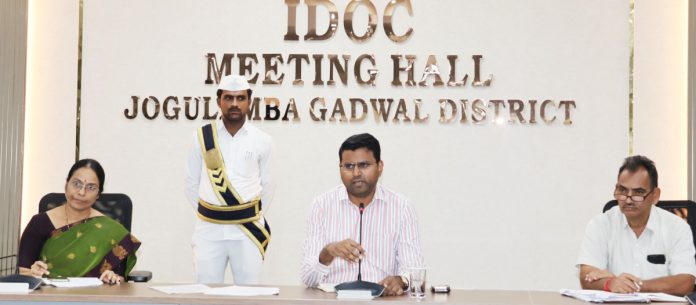 Companies should cooperate with seed cotton farmers without any problems: Collector Companies should cooperate with seed cotton farmers without any problems: Collector