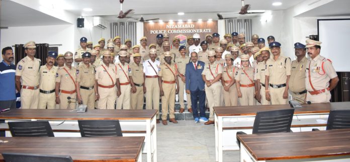 Police Commissioner presents medals to police personnel Police Commissioner presents medals to police personnel