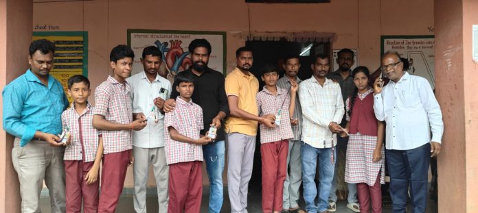 విద్యార్థులు దురాలవాట్లకు దూరంగా ఉండాలి..