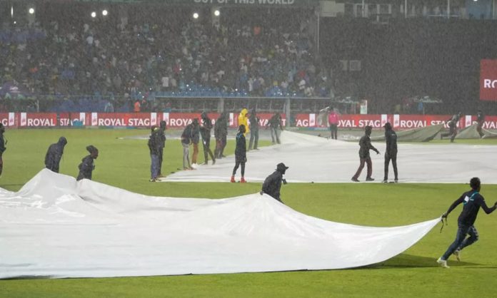 First T20... match interrupted by rain First T20... match interrupted by rain