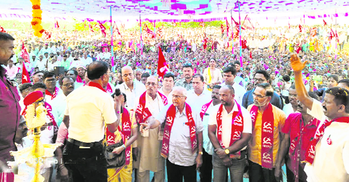 మహారాష్ట్రలో అమరవీరులకు సీపీఐ(ఎం) నివాళి