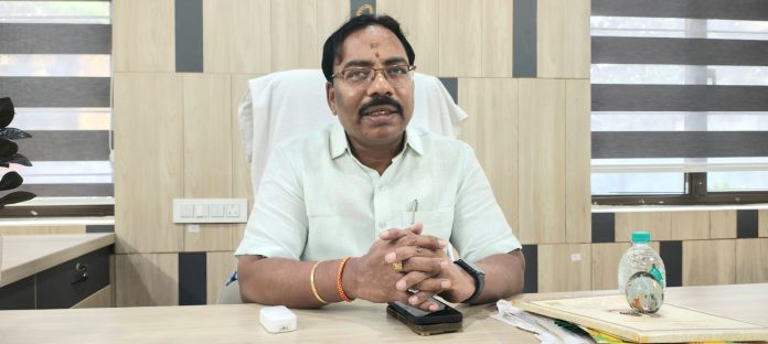 సకాలంలో ఇంటి పన్నులు చెల్లించి పట్టణ అభివృద్ధికి సహకరించాలి