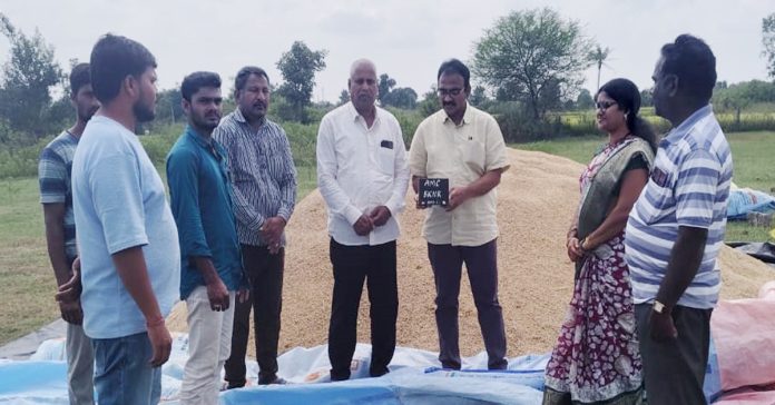 వరి ధాన్యం కొనుగోలు వేగవంతం చేయాలి: డీసీఓ రామ్మోహన్